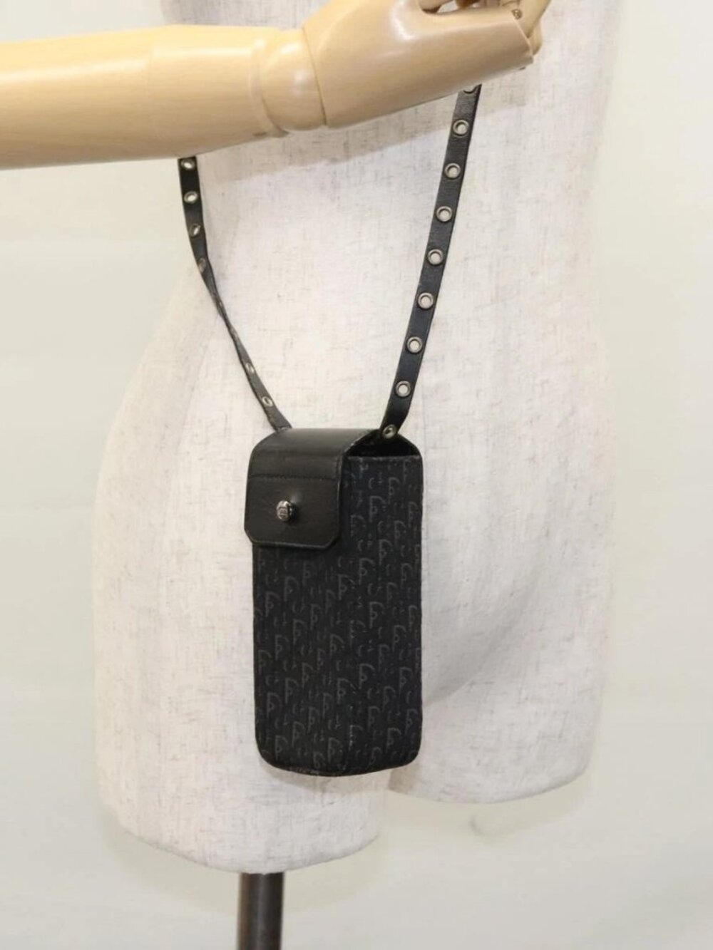 Christian Dior Trotter Canvas Shoulder Pouch Black Auth EC611V
